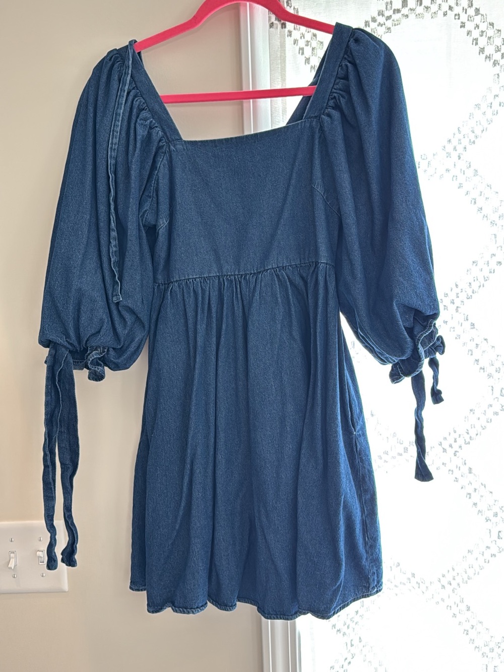 entro Blue Puff-Sleeve Square-Neck Dress